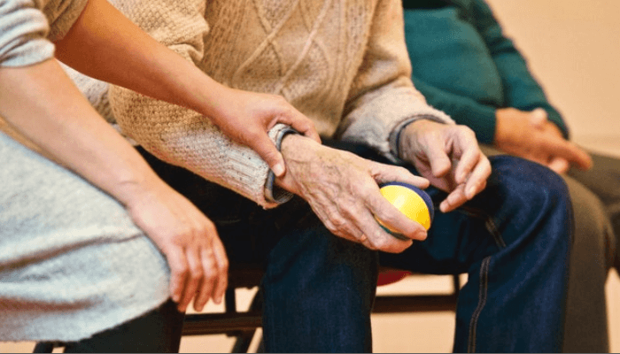 El importante papel de los cuidadores de personas mayores